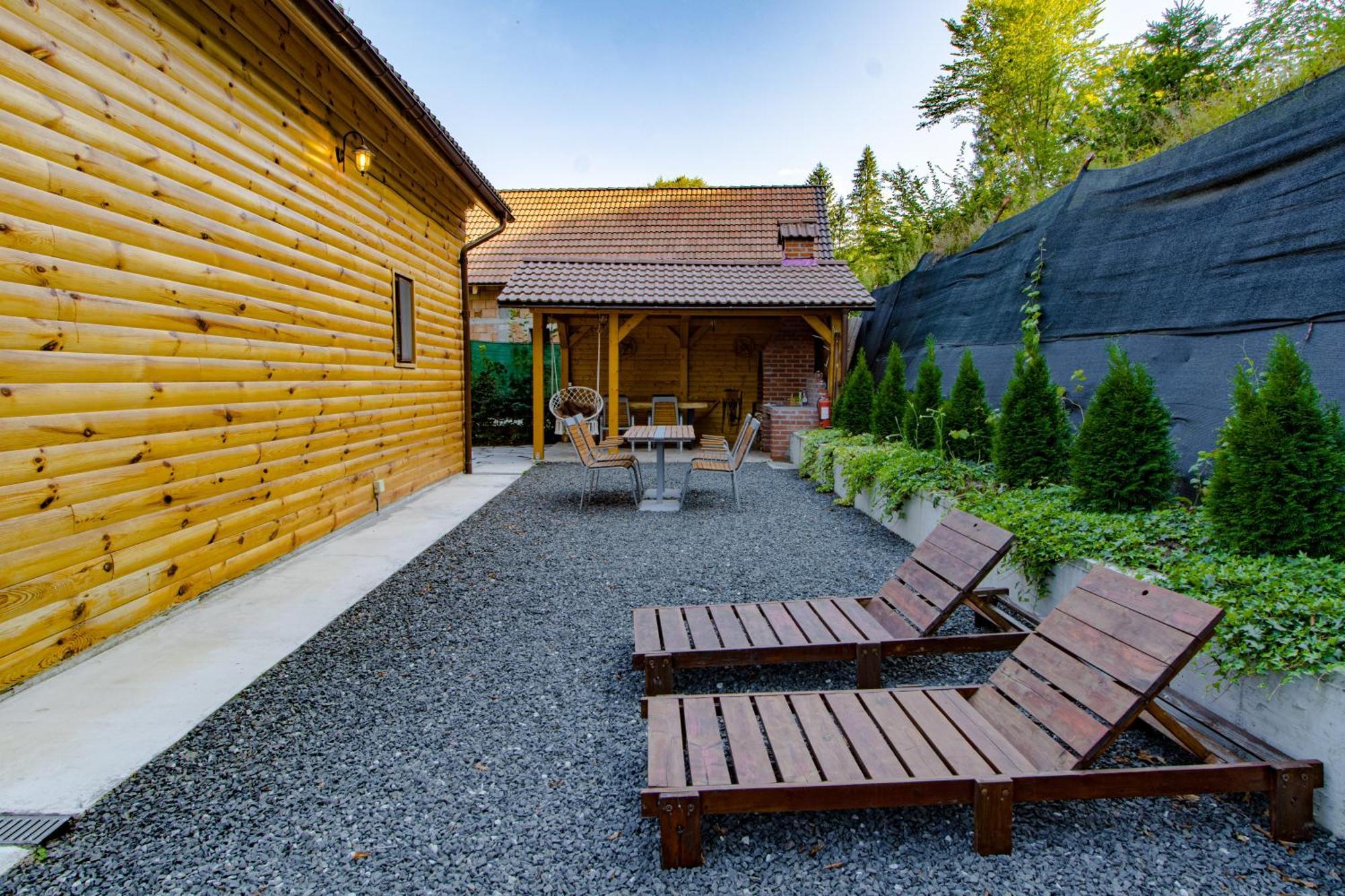 Bear'S Lair Chalet Porumbacu de Sus Eksteriør billede